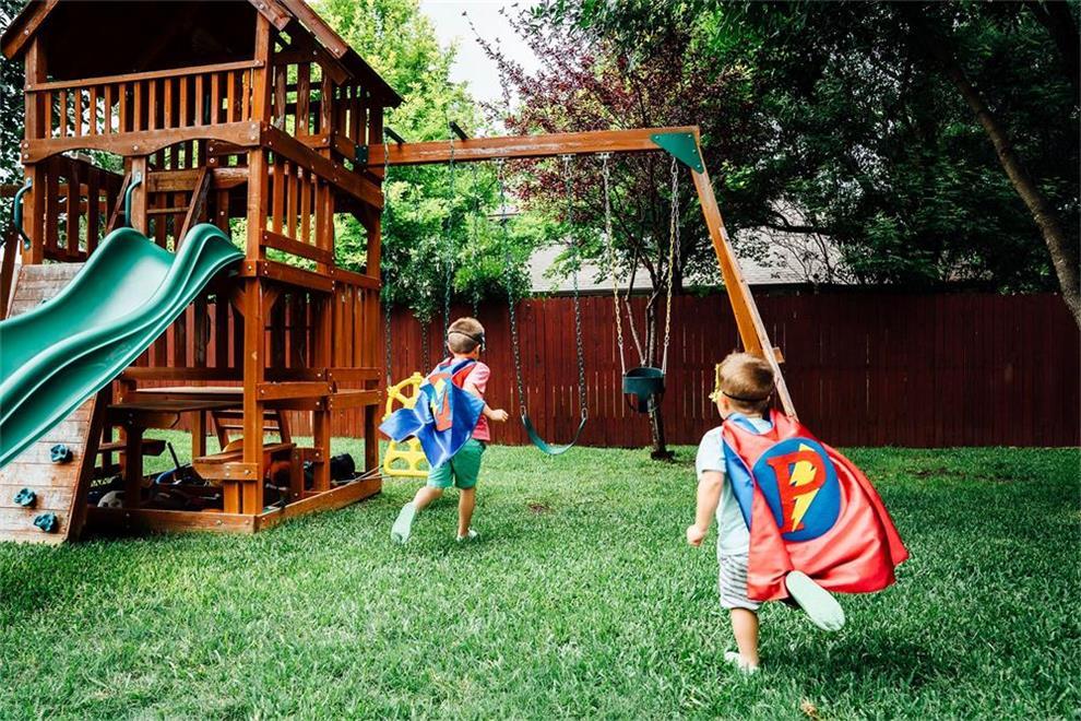 les étapes spécifiques de la fabrication de balançoires pour enfants bricolage