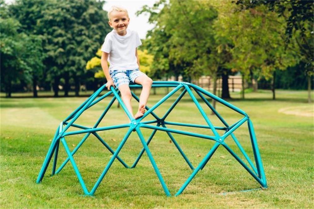 the benefits of climbing frames for children