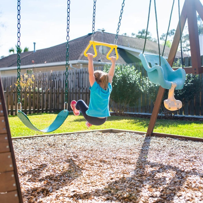 5 tipos de equipos de juego al aire libre ideales para niños