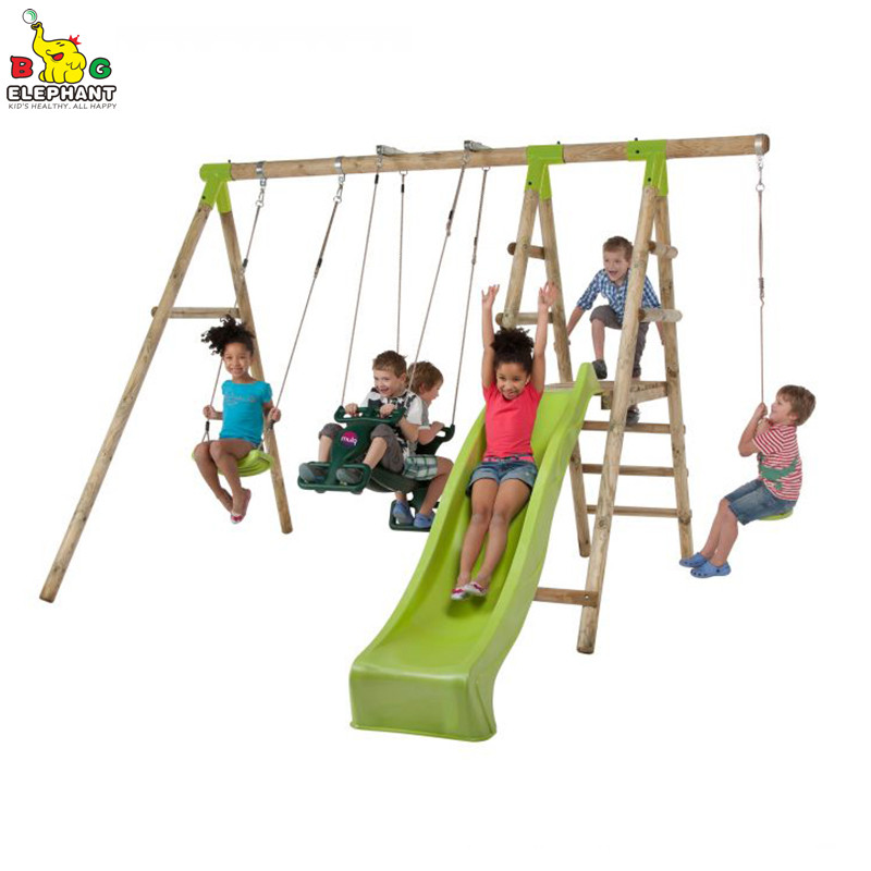 Use game equipment, the long rope is tied to the shelf, the lower jaw is hung, and the person swings back and forth with the seesaw. The swing is a movement created by ethnic minorities in ancient China. In the Spring and Autumn Period, it was introduced to the Central Plains. Because of its simple equipment and easy to learn, it was deeply loved by people and soon became popular in various places. After the Han Dynasty, the swing gradually became a folk custom activity in the Qingming, Dragon Boat Festival and other festivals and has been passed down to the present.  On May 11, the world's longest swing was completed in Kitakyushu, Fukuoka Prefecture, Japan. 100 local primary school students participated and witnessed the birth of the new world record. The swing beam is made of steel and the ring beam is 163.35 meters long with 100 swing seats. The pupils swayed at the same time to prove the performance of the circular swing. The challenge of the Guinness World Record was successful, and the relevant certificate awarding ceremony was held immediately. The primary school students were also excited and happy.