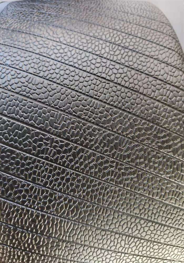 PEBBLE SURFACE