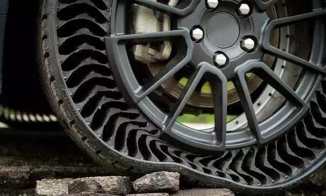 Industry-leading technological advancement: Inflatable tires