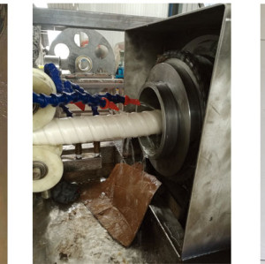 Machine d'extrusion de tuyaux en plastique ondulé précontraint en HDPE