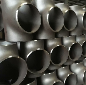 Carbon Steel seamless Tees with anti-corrosion for water treatment