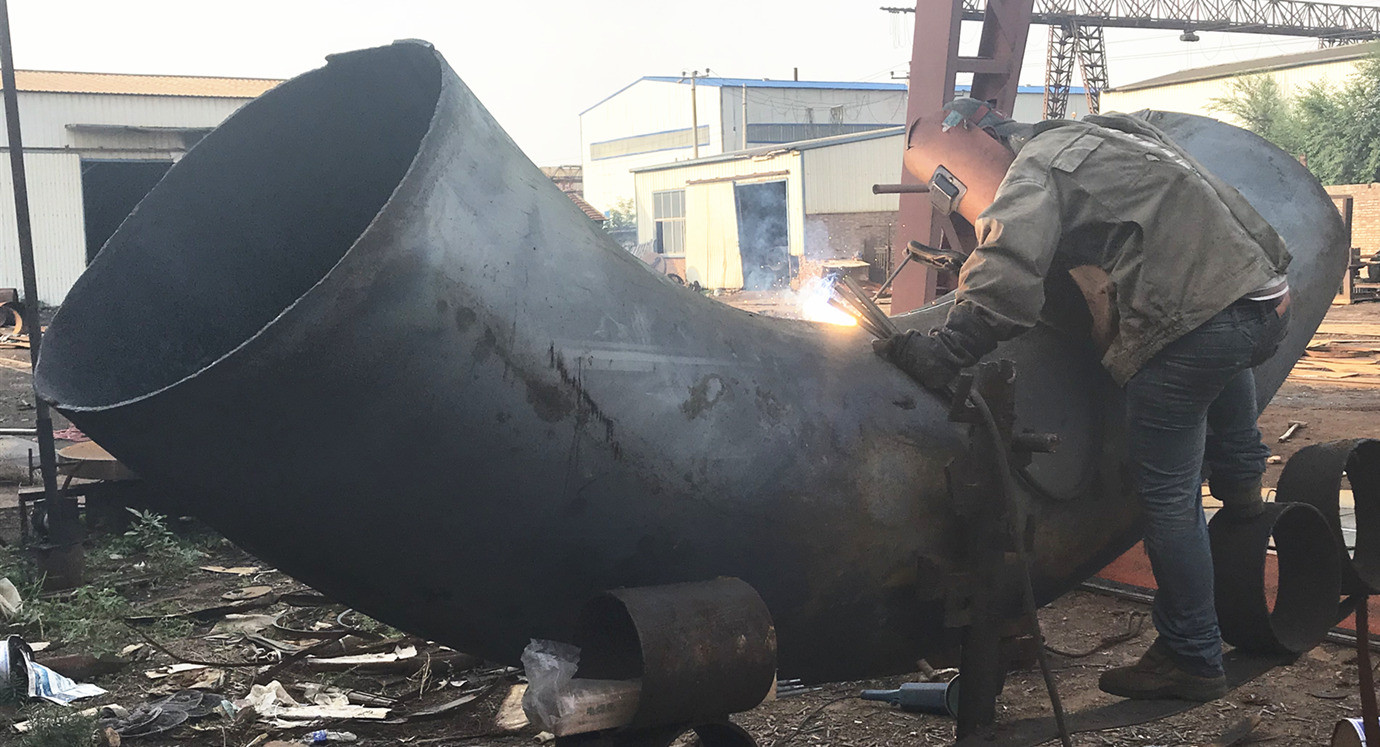 welding CS pipe 90 degree elbows