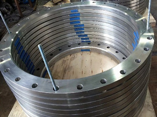 finished flanges in the warehouse