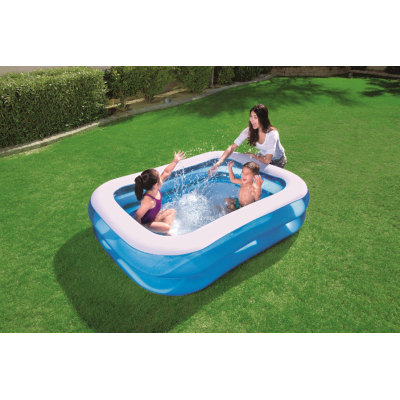 Two-ring rectangular pool