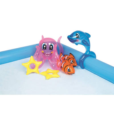 Marine animal play pool