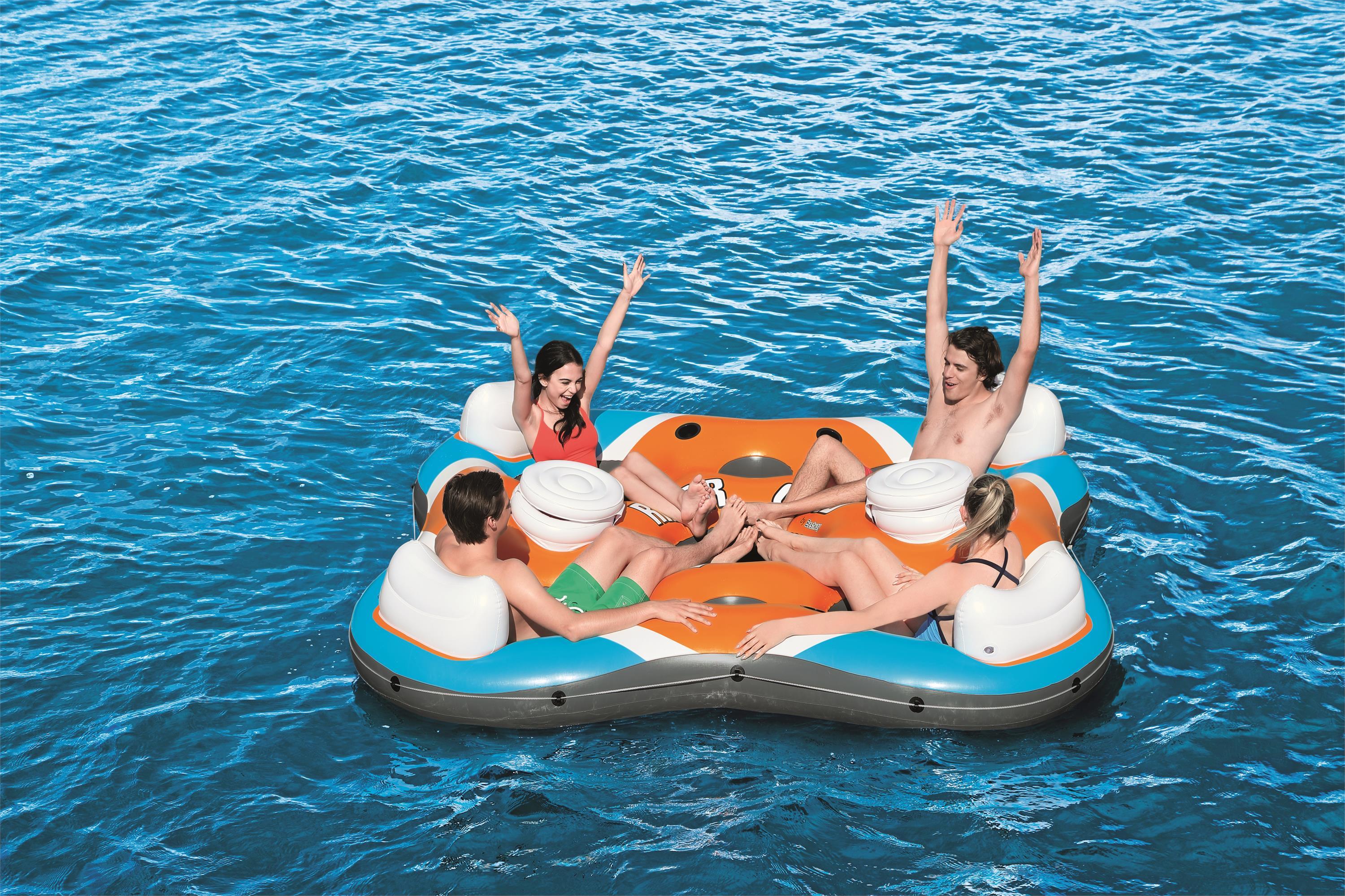 Four-person floating island