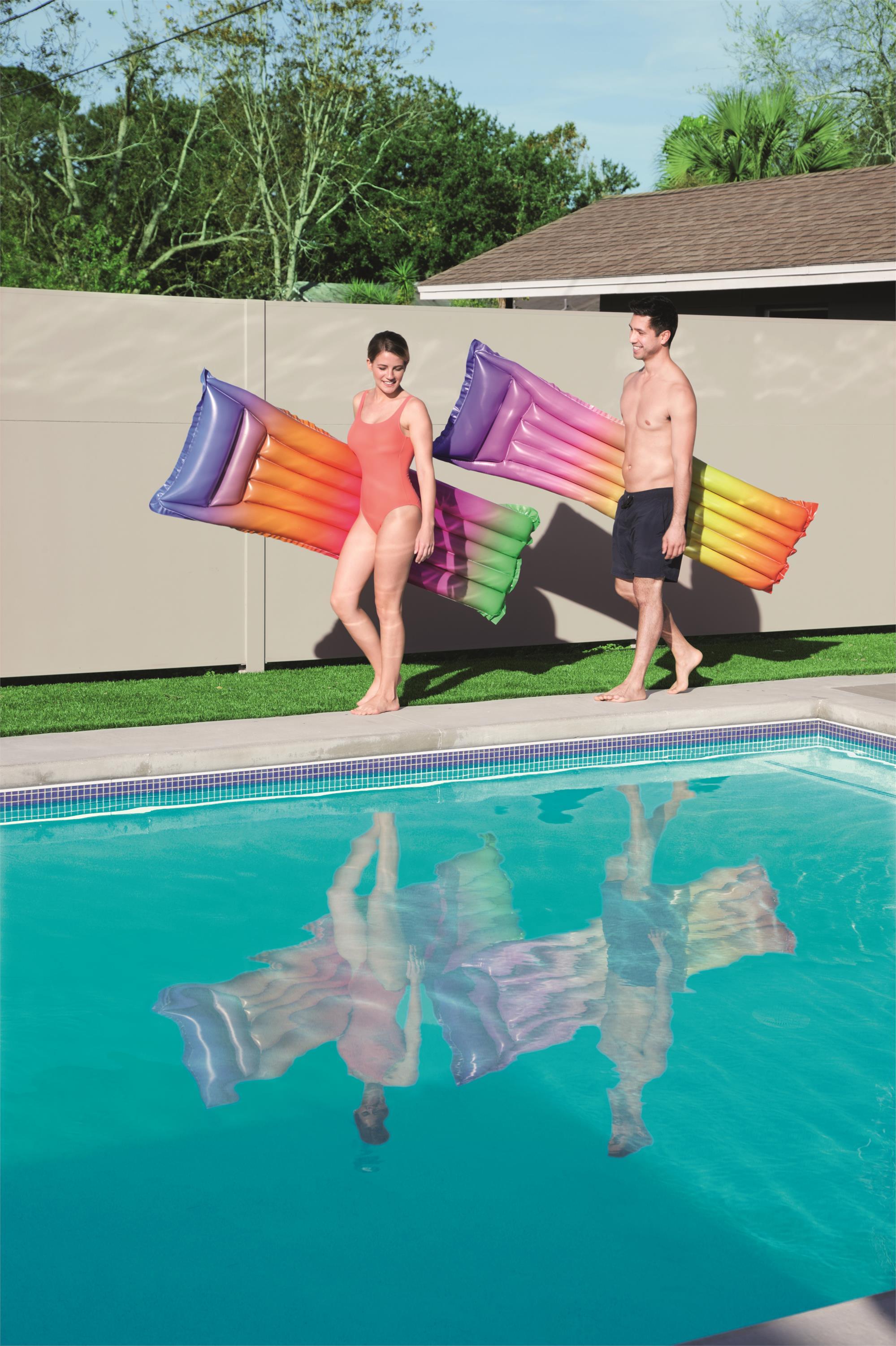 Rainbow floating row