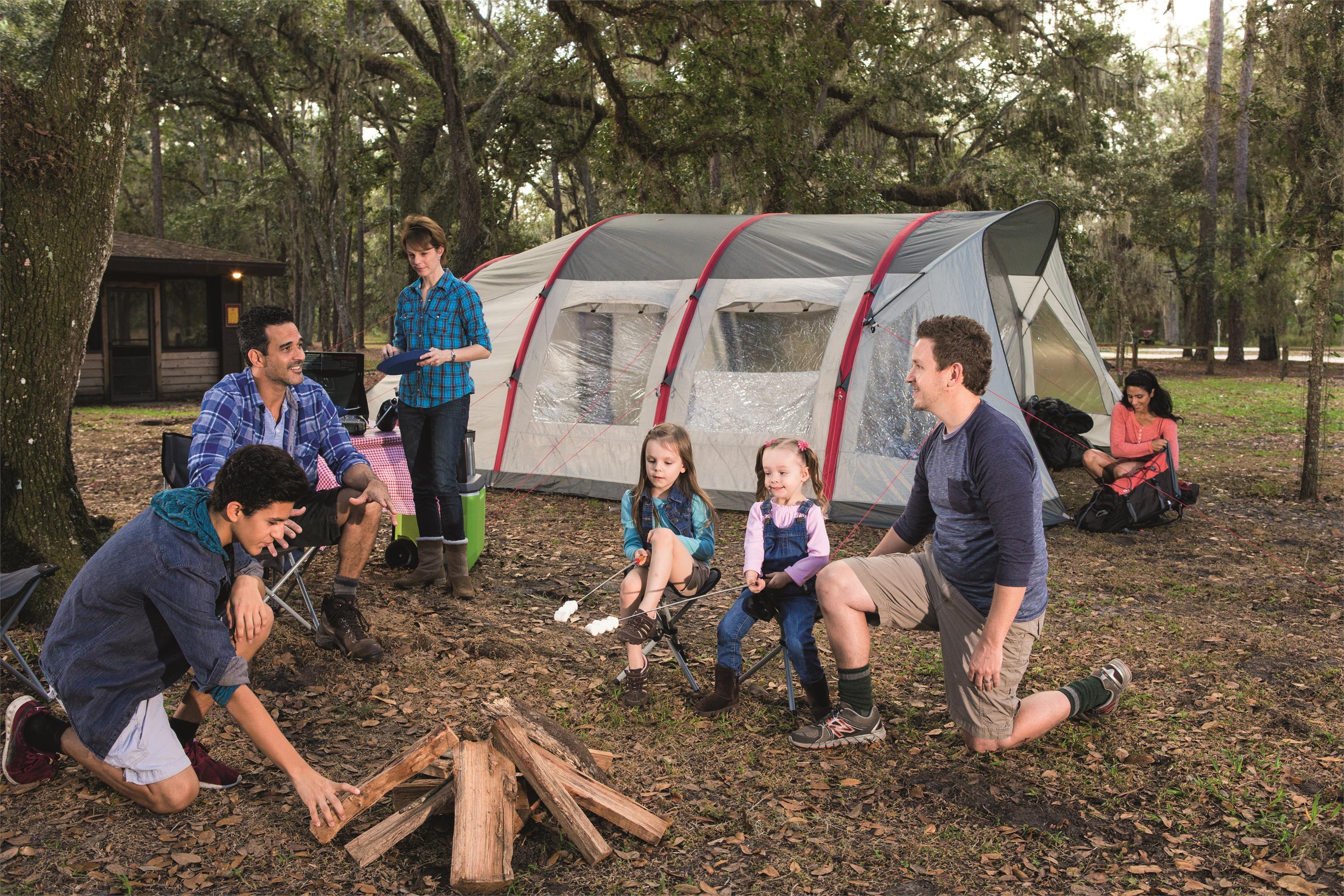 Six-person inflatable tent