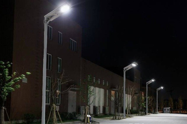 工业园区中使用的多合一太阳能路灯