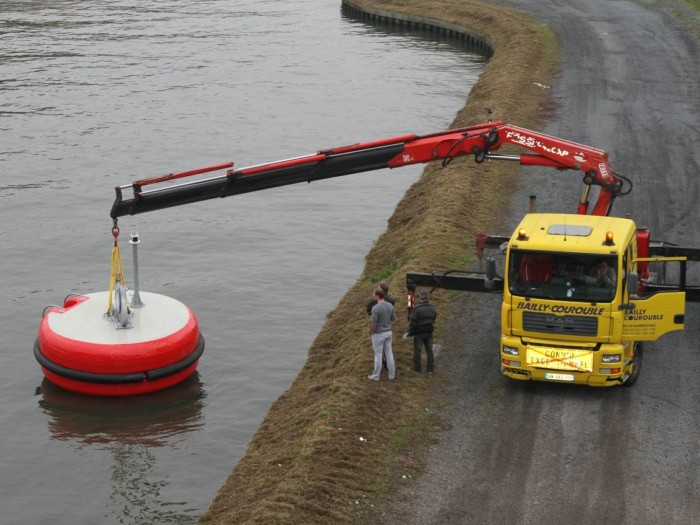 Mooring buoy installation