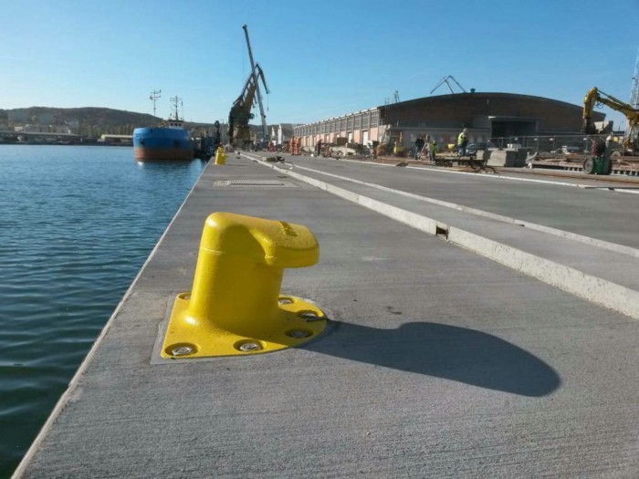 mooring bollards