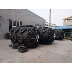 50KPa Floating Pneumatic Rubber Fender for LNG Jetty with BV CCS ABS Certificate