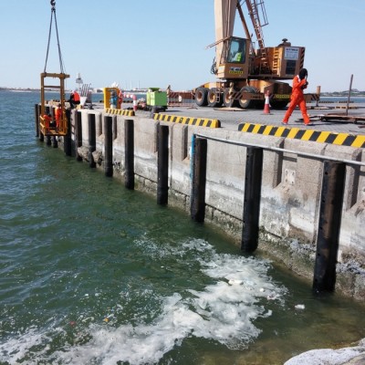 Solid Rubber Fender Marine Boat Dock Fender Mooring Fender for Ship Protection