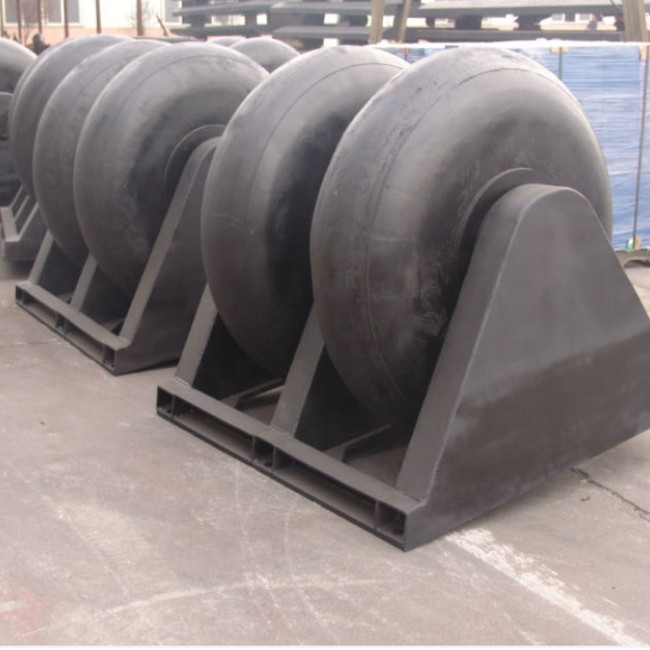 Hot Sale Dock Marine Rubber Fender Roller Rubber Fender Wheel Fender