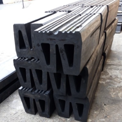 Marine W Type Rubber Fender For Ships Protection