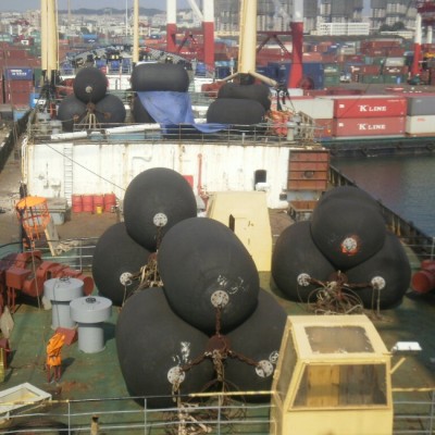 Yokohama Type Pneumatic Fender Sling Type Marine Rubber Fenders