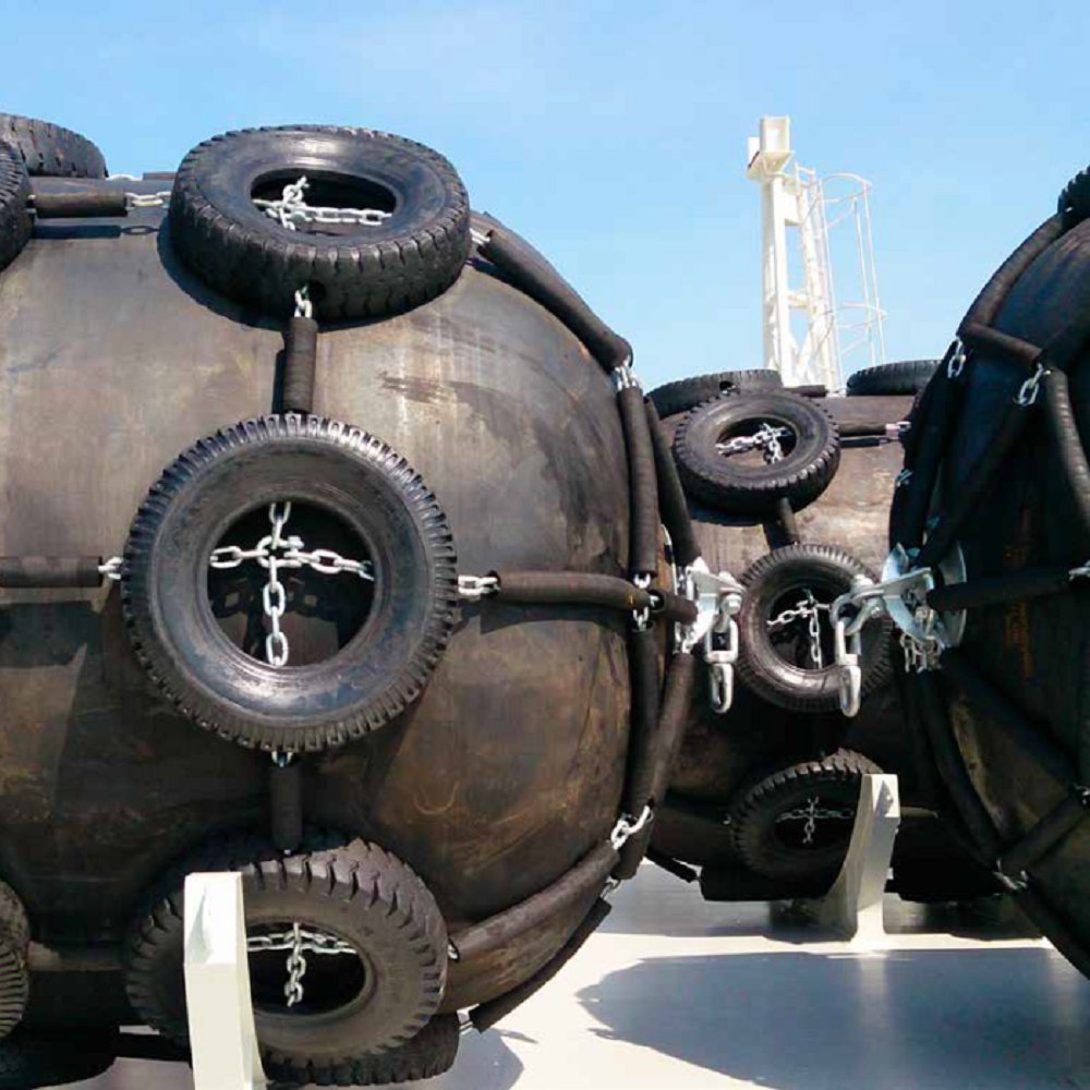 What are Outer and inner rubber material requirements for Yokohama type floating fenders