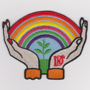 Custom high quality 100% embroidered badge embroidered patch rainbow hand / Garment Patch
