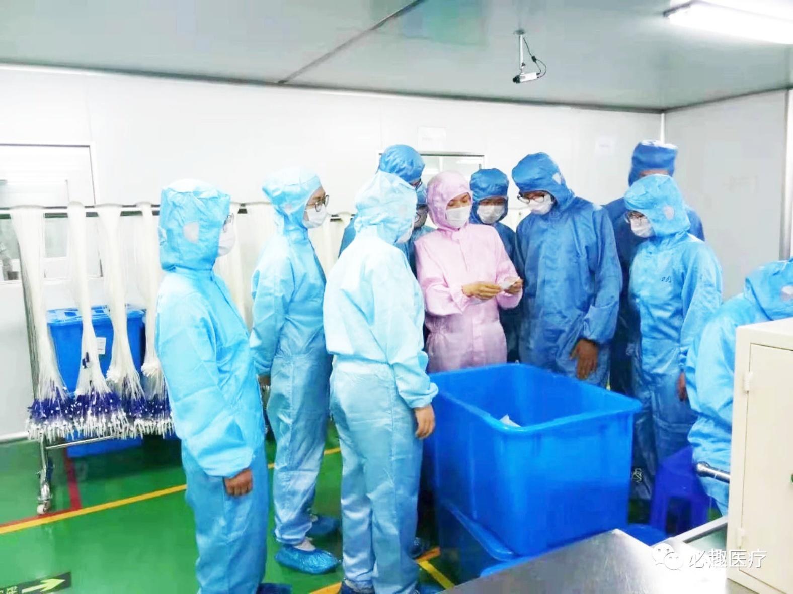 Donghua University teachers and students visit BQ+Medical.