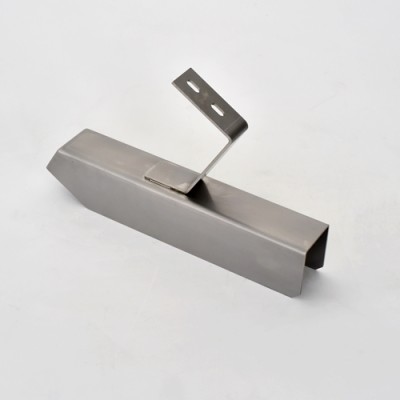 Sheet metal parts processed with SUS304 material are used for fixing devices