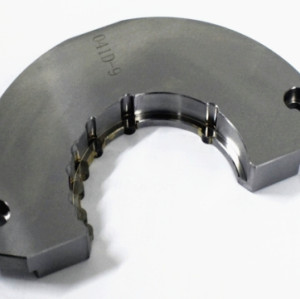铁和超硬材料焊接在一起的精密加工零件