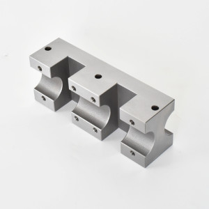 S45C / NAK55 / PX5 material CNC para torneamento e fresamento composto de peças de usinagem de precisão