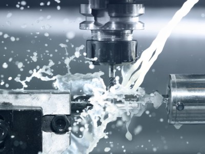 How to Get the Oil Stains out of Machine Parts?