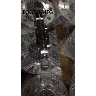 ASME B16.5 ASTM A403 WP304 Socket Welding Flange CL900 SCH80