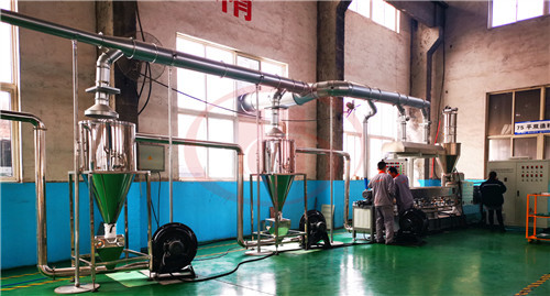 Cooling system of WPC granulating machine
