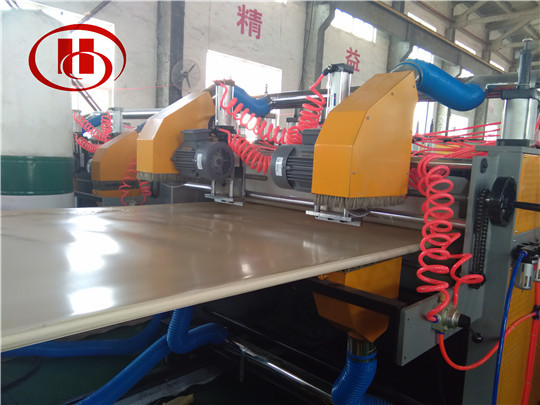 Automatic cutting device