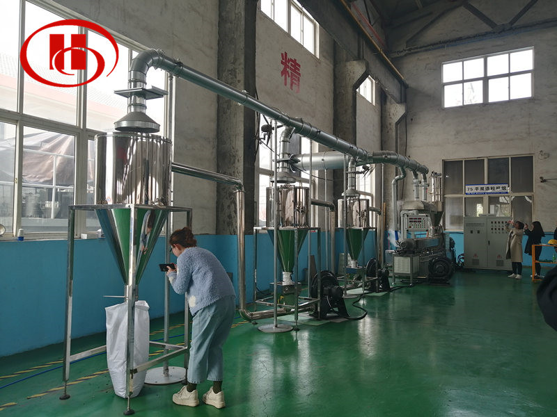 Cooling system of WPC granulation machine