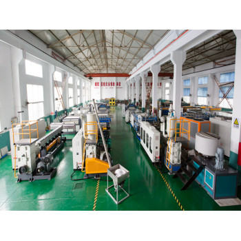 1700mm Plastic PP Hollow Sheet Extrusion Machine for PP Packing Sheet
