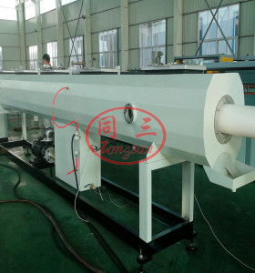 Machine de production de tuyaux en PVC de 315 à 500 mm