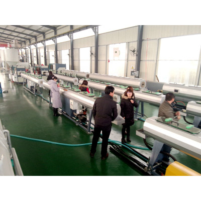 75-250mm HDPE Plastic Water Supplying Pipe Manufacturing Machine