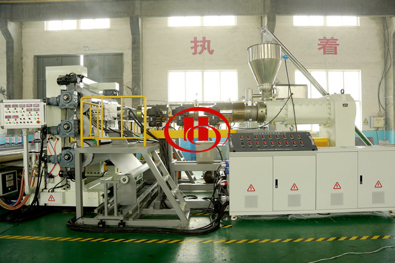 PP PVC WPC sheet plate extrusion machine