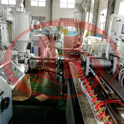 WPC decking co-extrusion machine