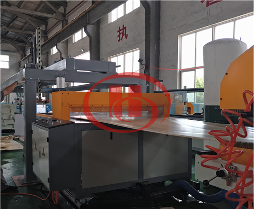 WPC plate production machine