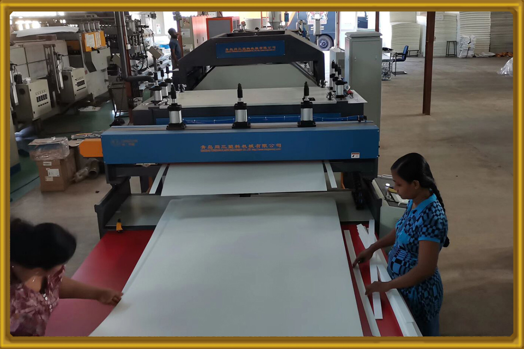 PP hollow sheet machine running well is customer factory