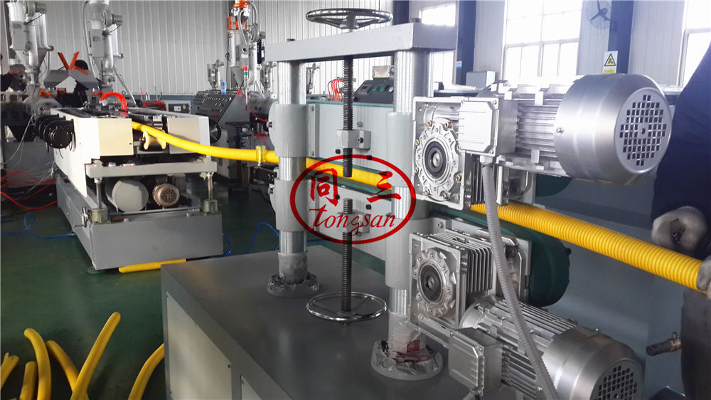 corrugated pipe extruding plant