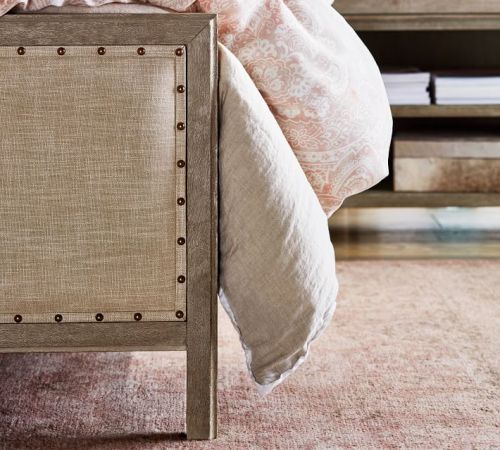 Juego de cama de tela con estructura de madera maciza lacada