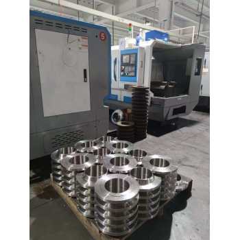 Weld Neck Flanges (WN)