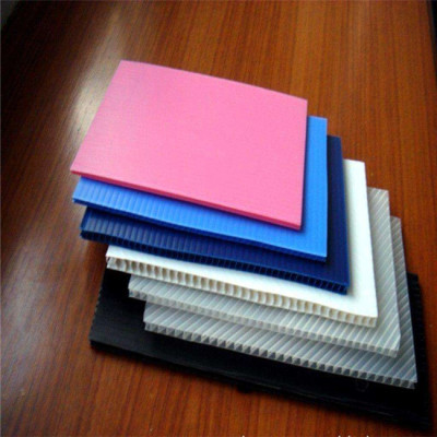 Advertising board anti UV yellow color 4mm 750gsm PP plastic outdoor Lawn Sign