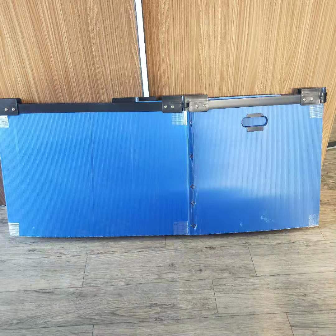 does the palstic box we made can be folded?