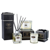 Reed diffuser with natural sticks for gift set