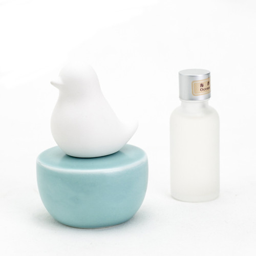 Beautifully packaged pure lovely ceramic diffuser with fragrance natural essential oil
