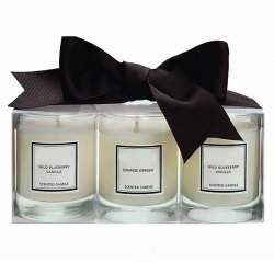 Scented soy candle in glass jar with bowknot packaging