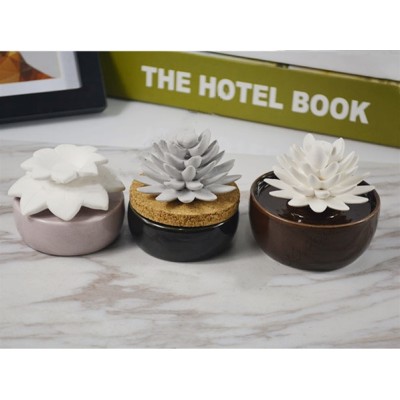Hot Handmade Home Decoration Ceramic Reed Diffuser Bottle with Ceramic Flower